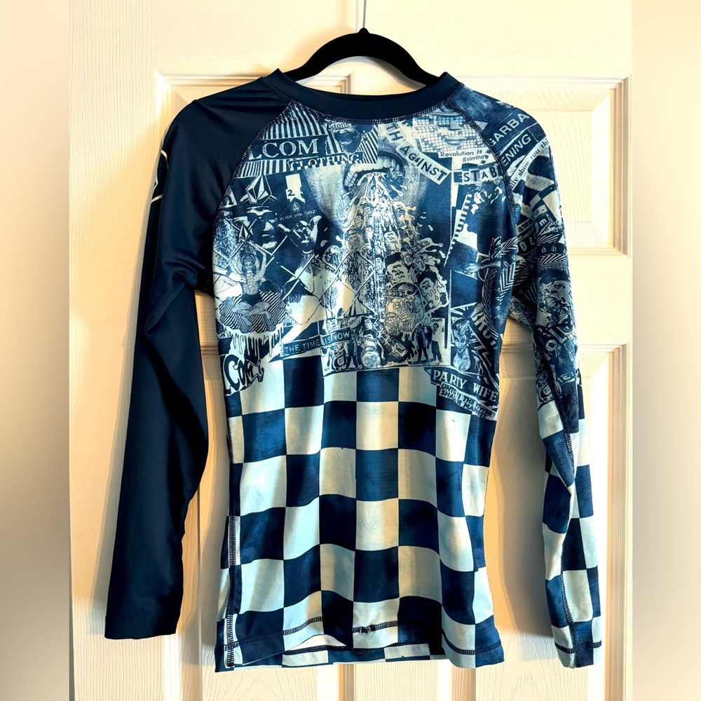 Volcom Rash Guard Wms L Excellent Condition